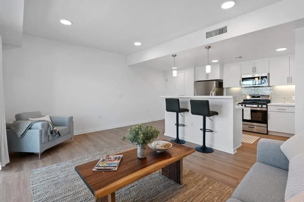 Burbank apartments for rent - image - imgi_32_Apartment_412_9(20230929131932685).webp