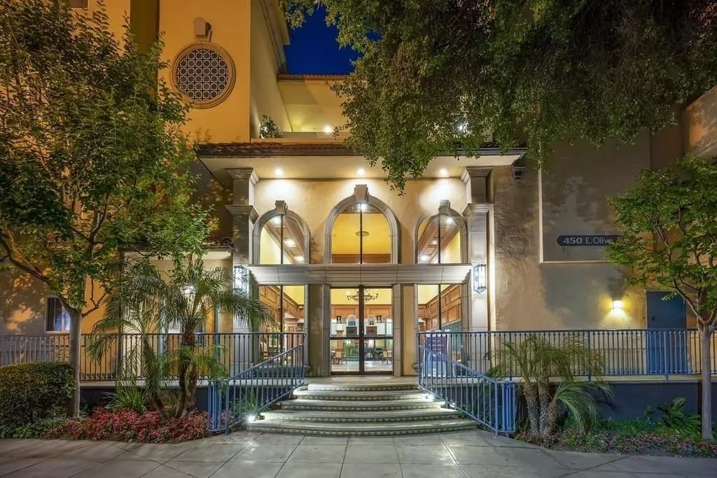 Burbank apartments for rent - Property image - Olive Plaza Senior Apartments - 3