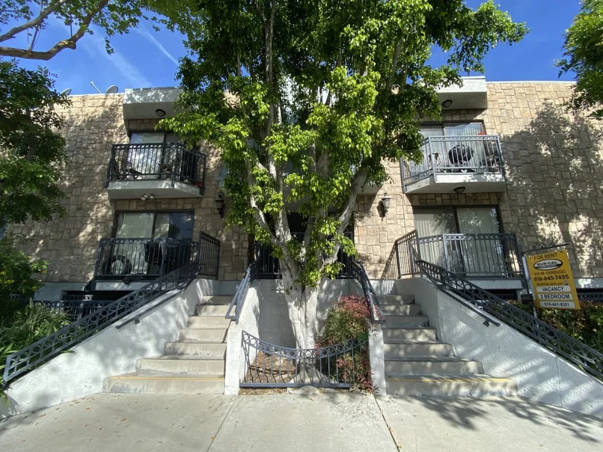 Burbank apartments for rent - Property image - 1211 Scott Road - 1