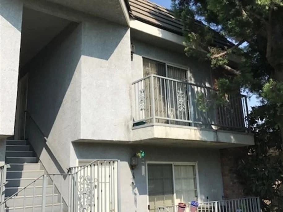 Burbank apartments for rent - Property image - 1211 Scott Road - 3
