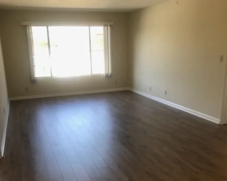 Burbank apartments for rent - image - 2021 Peyton Avenue - 3.webp