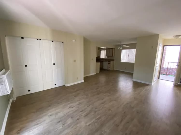 Burbank apartments for rent - image - 300 East Tujunga - 6.webp
