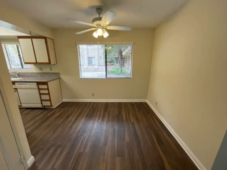 Burbank apartments for rent - image - 300 East Tujunga - 7.webp