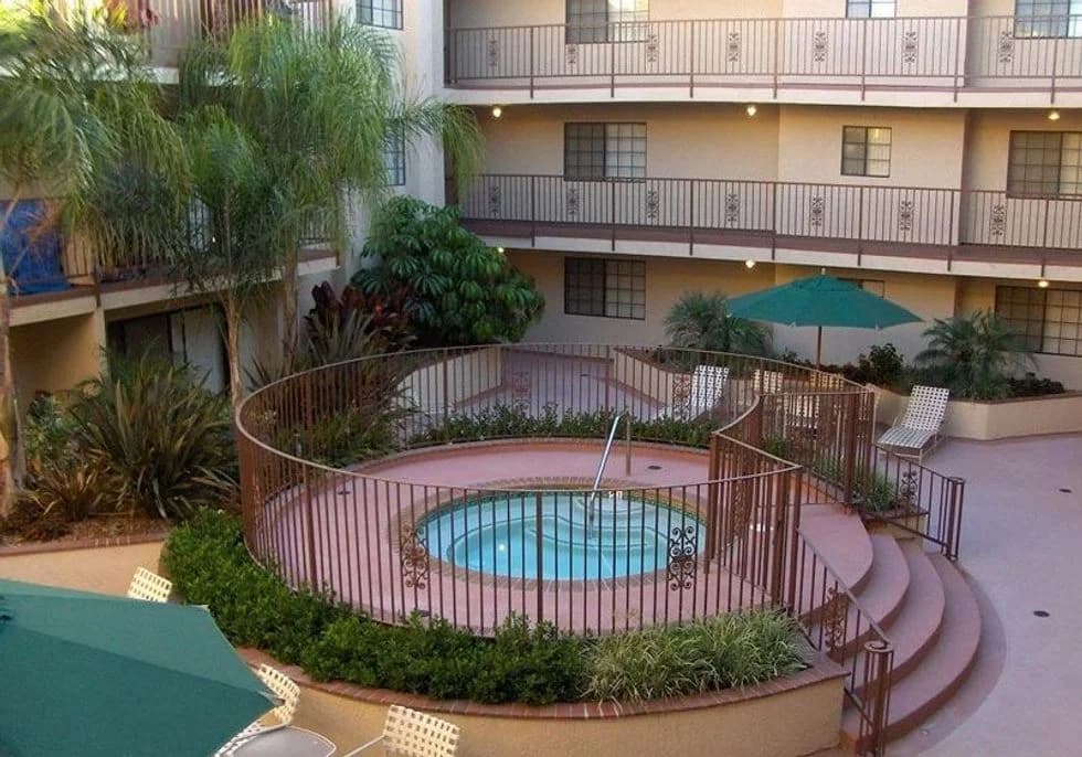 Burbank apartments for rent - Property image - 301 East Verdugo Ave - 2
