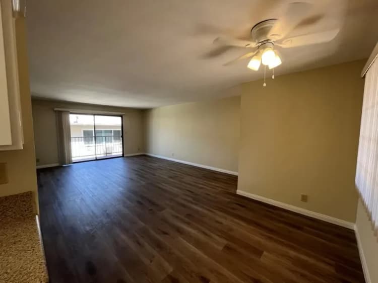 Burbank apartments for rent - image - 301 East Verdugo Ave - 12.webp