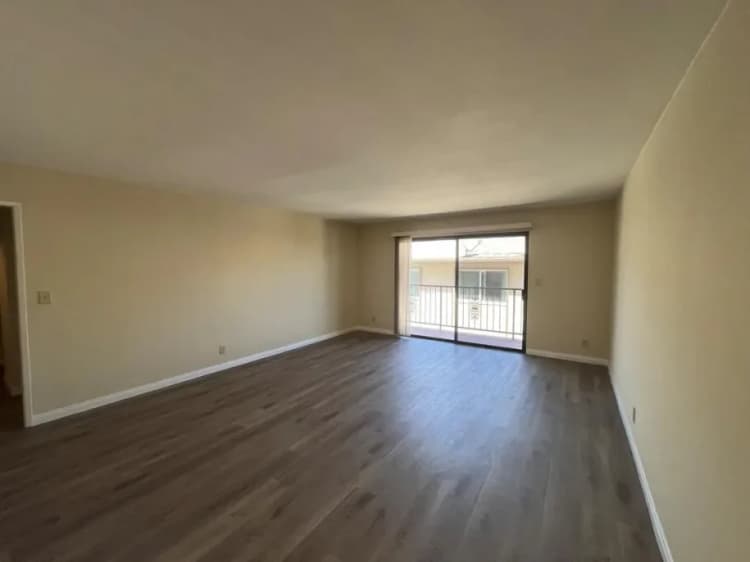 Burbank apartments for rent - image - 301 East Verdugo Ave - 5.webp