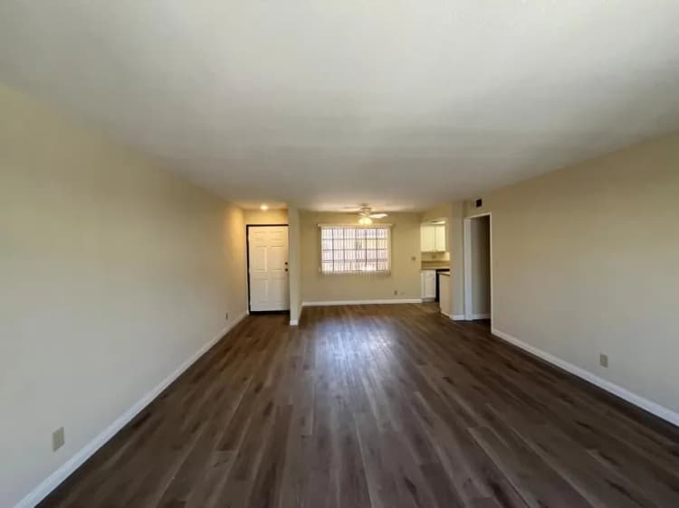 Burbank apartments for rent - image - 301 East Verdugo Ave - 7.webp