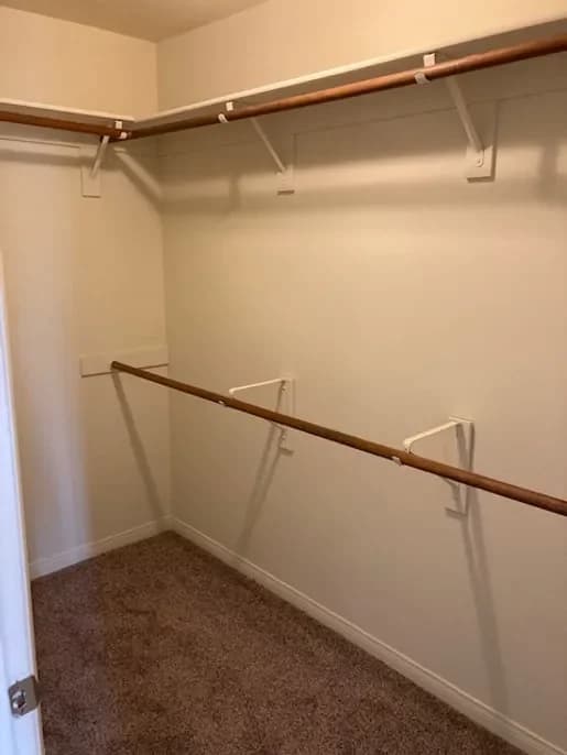 Burbank apartments for rent - image - 360 Hollywood Way - 15.webp