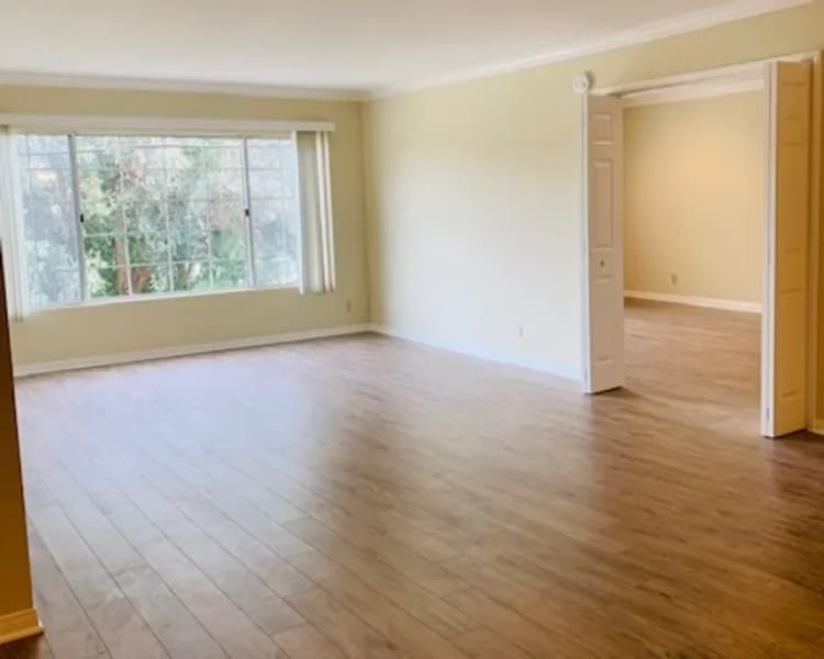 Burbank apartments for rent - image - 360 Hollywood Way - 16.webp