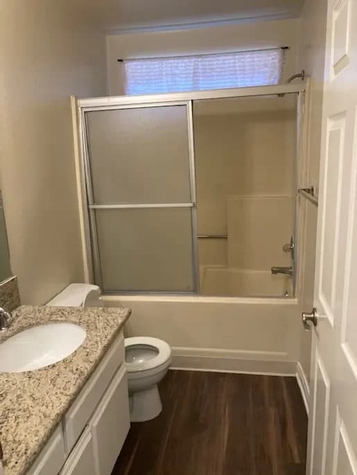Burbank apartments for rent - image - 449 E Providencia Ave - 4.webp