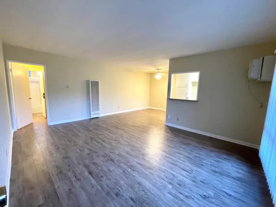 Burbank apartments for rent - image - 509 E San Jose - 22.webp
