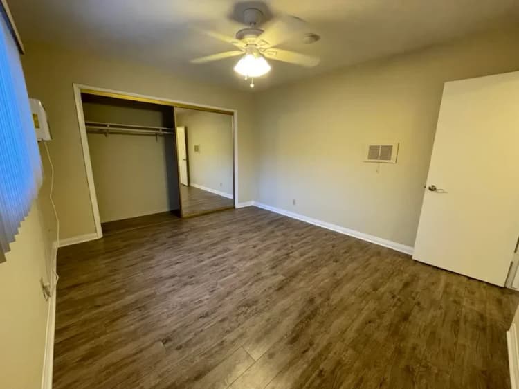 Burbank apartments for rent - image - 509 E San Jose - 23.webp