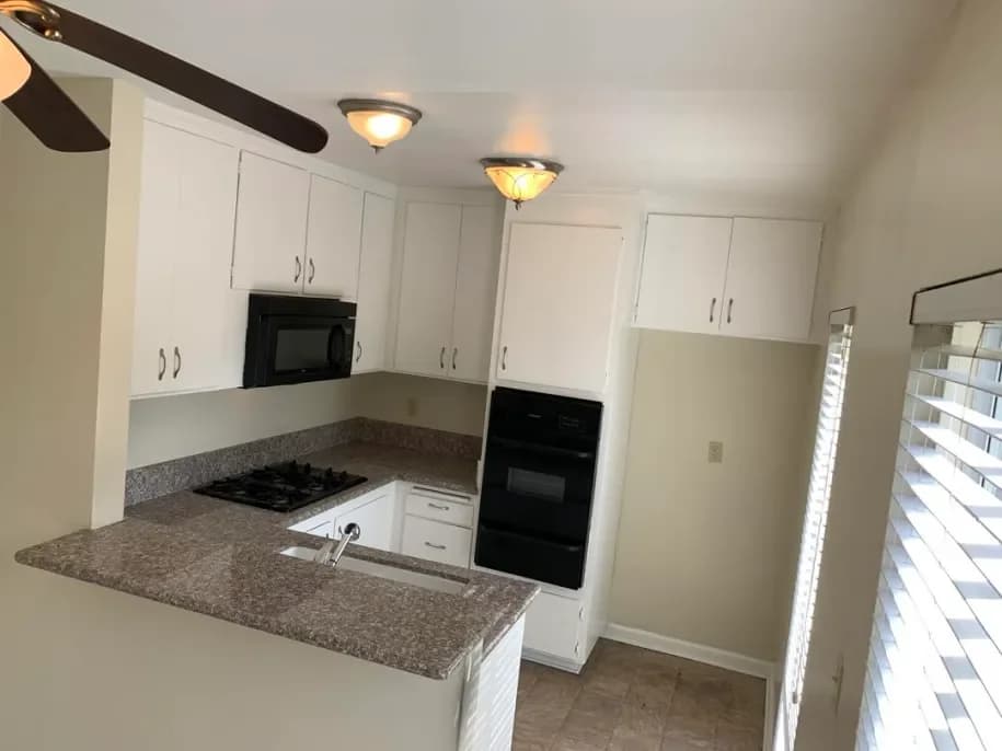 Burbank apartments for rent - Property image - 509 E San Jose - 2
